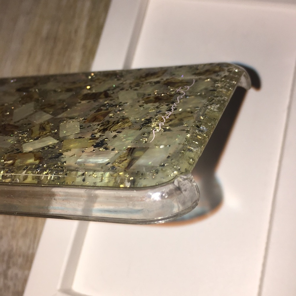 iPhone 8 Plus Mother of Pearl phone case - Picture 7 of 8